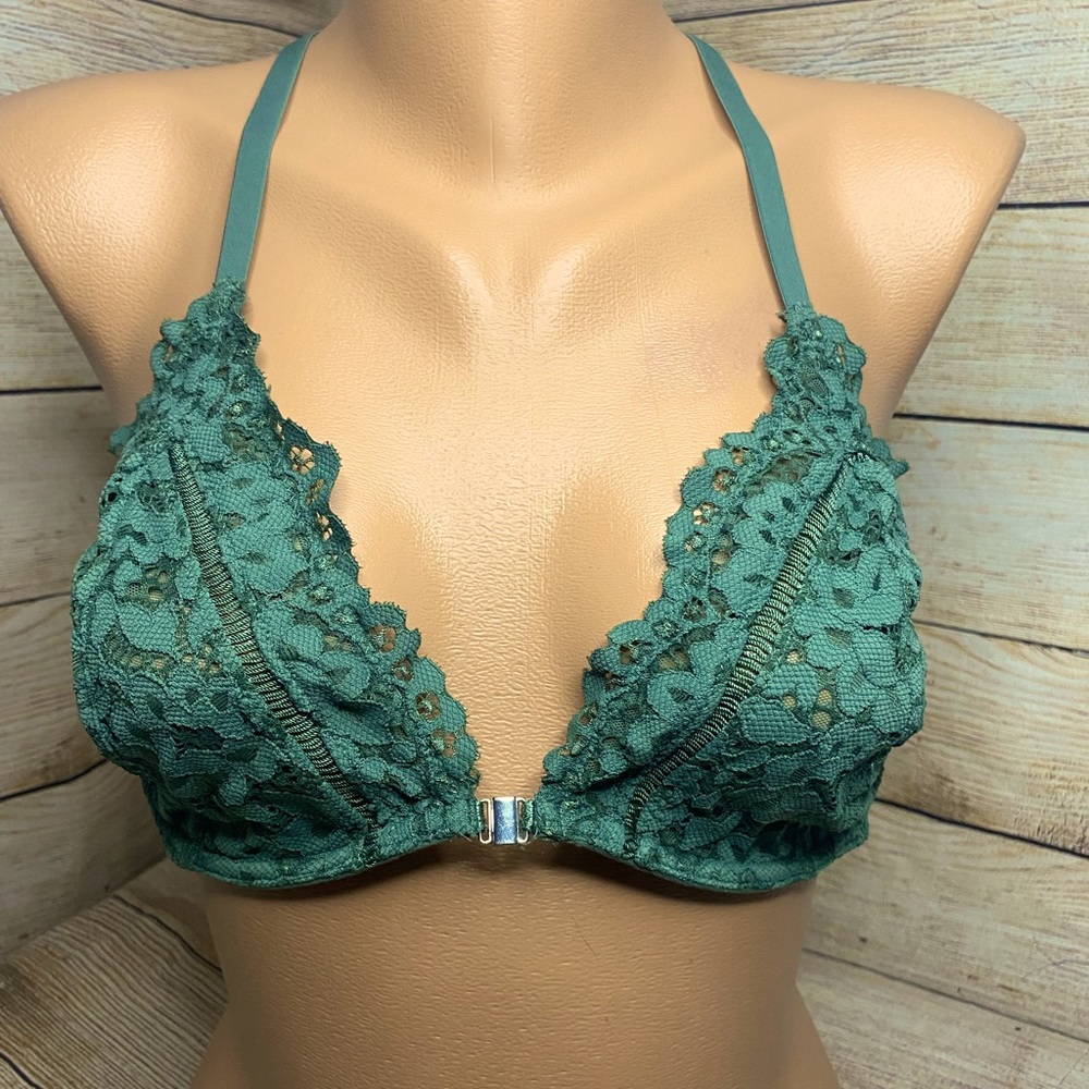 Victoria’s Secret Unlined Plunge Bra 36DD Body by Victoria